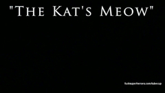 Batman makes Catwoman deep swallow his dick