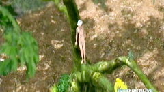 Sexy 3D naked Hentai girls walking on the beach | Dead Or Live